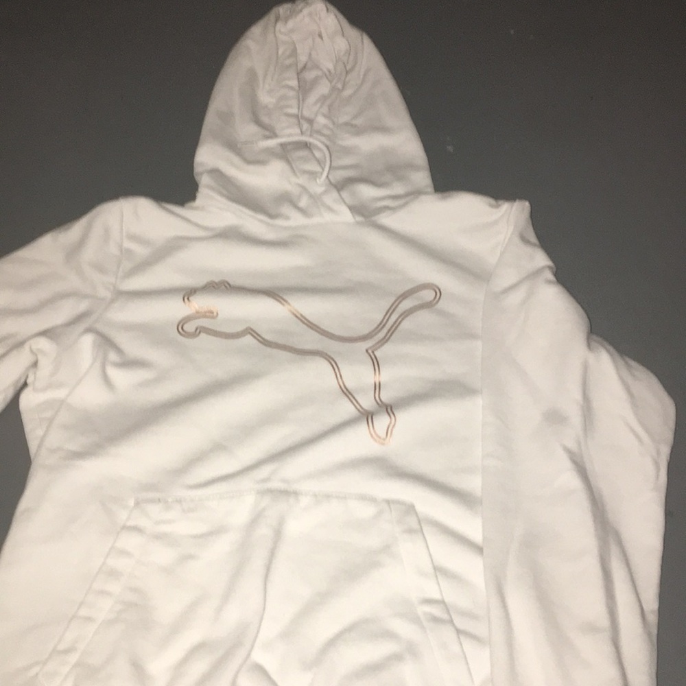 white puma sweatshirt